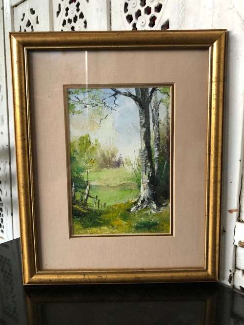 WOW !!! STUNNING SMALL FRAMED OIL ON BOARD - BLUEGUM TREES - SIGNED - STUNNING DECOR ITEM