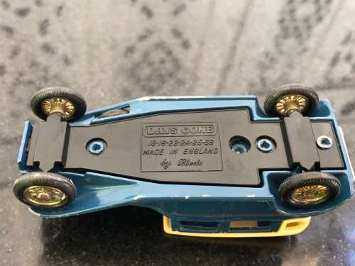 WOW !!! DIECAST LLEDO MODEL - DAYS GONE - ROLLS ROYCE "D" - METAL WITH PLASTIC TRIM