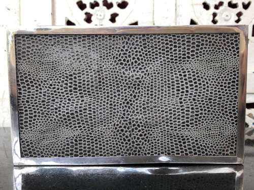 ADIE BROTHERS LTD - STERLING SILVER CIGAR BOX - BIRMINGHAM HALLMARKS DATED TO 1960's - WEIGHS 425g