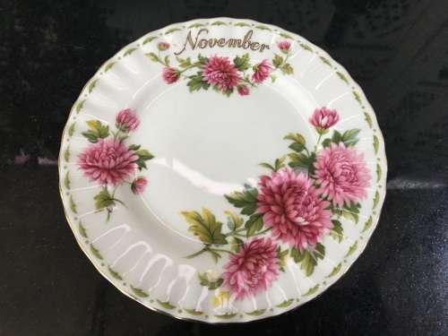 November Chrysanthemium Flowers of the Month, 16.5 cm Cake Plate  by Royal Albert Bone  Porcelain