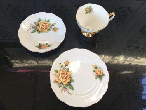 Royal Albert Bone China "Rosemary" c1950-1970 "Sweetheart Roses" Std Size Tea Trio Display Item