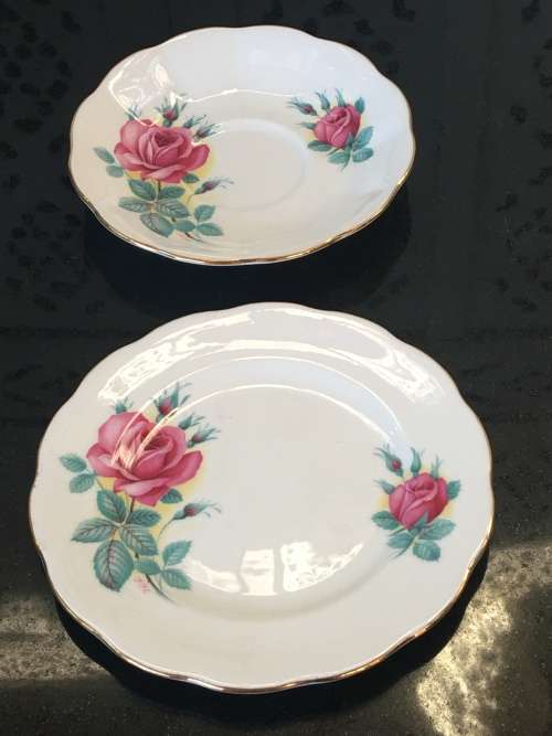 Royal Albert Bone China "Elizabeth" c1950-1970 "Sweetheart Roses"  Saucer & Plate