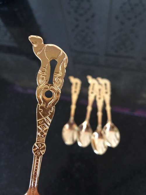 5 AWESOME GOLDPLATED S/S  "CAMEL  TEA SPOONS