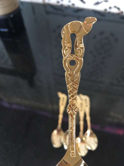 5 AWESOME GOLDPLATED S/S  "CAMEL  TEA SPOONS