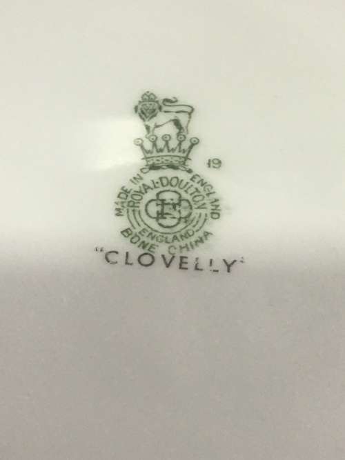 Lot Delightful Cake Plates Vintage "Clovelly" by Royal Doulton England c/1941 - 1961