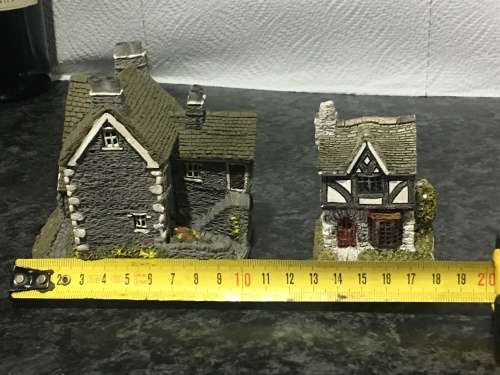 2 Marked Collection Liliput Miniature Houses -