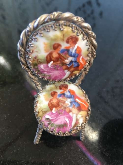 Wow!! Rare Genuine Silver & French Fragonard Limoges Porcelain Miniature table and Chairs - 77.11g