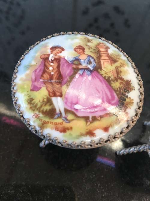 Wow!! Rare Genuine Silver & French Fragonard Limoges Porcelain Miniature table and Chairs - 77.11g