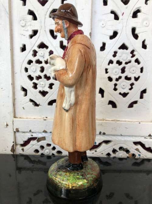 CLEARANCE !!! ROYAL DOULTON (1938 - 1981) "LAMBING TIME" FIGURINE HN1890 BY W.M. CHANCE