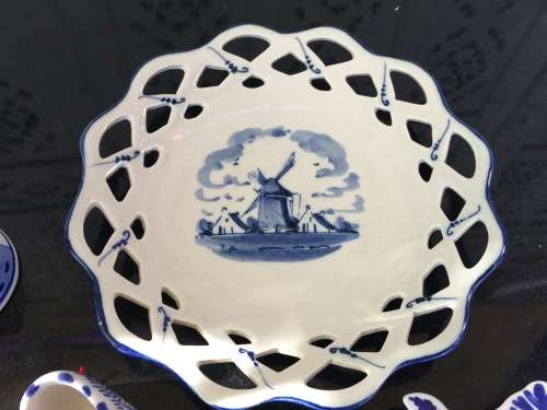 Lot Vintage Delft Blue and white China