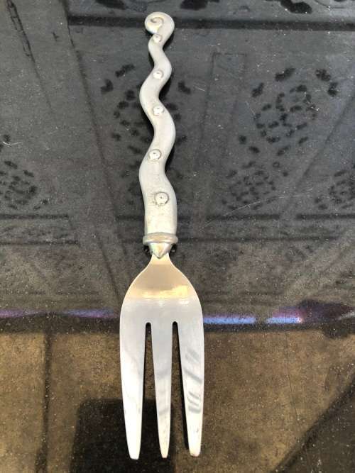 WOW !!! CARROL BOYES FUNCTIONAL ART !!! SPOTTED WAVE SERVING FORK - CLEARLY MARKED