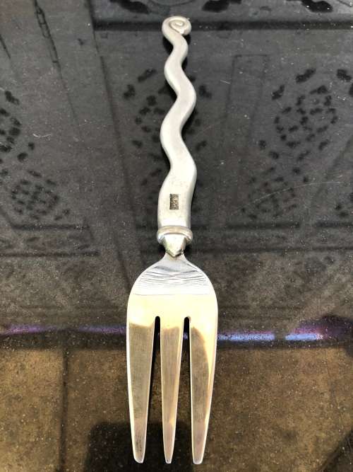 WOW !!! CARROL BOYES FUNCTIONAL ART !!! SPOTTED WAVE SERVING FORK - CLEARLY MARKED