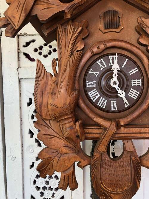 HUGE GERMAN REGULA HUNTING THEME CUCKOO CLOCK - COMPLETE - WORKING