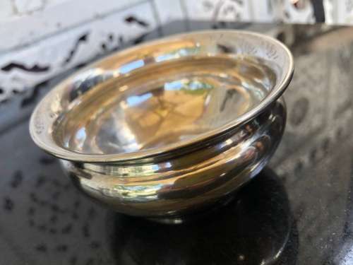 CHARLES EDWARDS LONDON HALLMARKED STERLING SUGAR BOWL - DATED TO 1912 - 72g - ENGRAVED UNDERNEATH