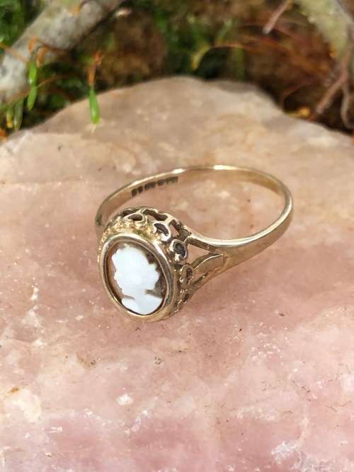9ct VINTAGE YELLOW GOLD CAMEO RING - 1.37g WEIGHT - SIZE L1/2 - HALLMARKED LONDON