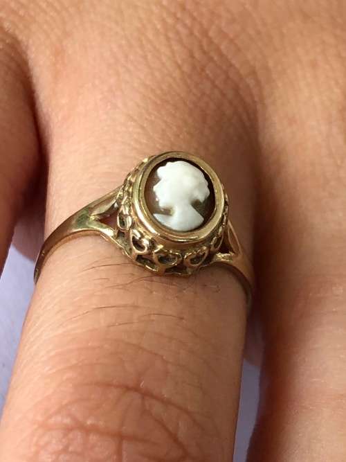 9ct VINTAGE YELLOW GOLD CAMEO RING - 1.37g WEIGHT - SIZE L1/2 - HALLMARKED LONDON