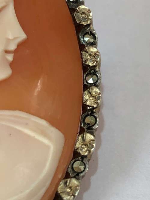LARGE ANTIQUE VICTORIAN STERLING SILVER MARCASITE CARVED SHELL CAMEO BROOCH WITH SAFETY CHAIN