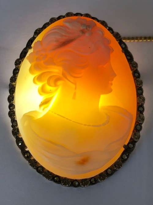 LARGE ANTIQUE VICTORIAN STERLING SILVER MARCASITE CARVED SHELL CAMEO BROOCH WITH SAFETY CHAIN