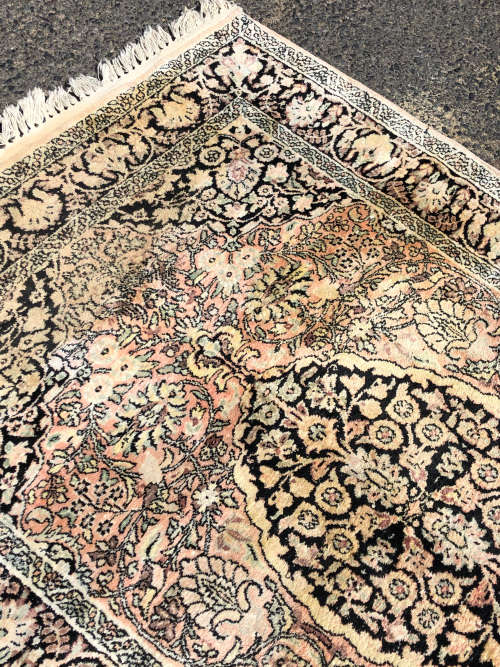 LARGE PURE WOOL HAND KNOTTED PERSIAN CARPET - SHADES OF PINK - CHECK DESCRIPTION 1740 X 1200mm