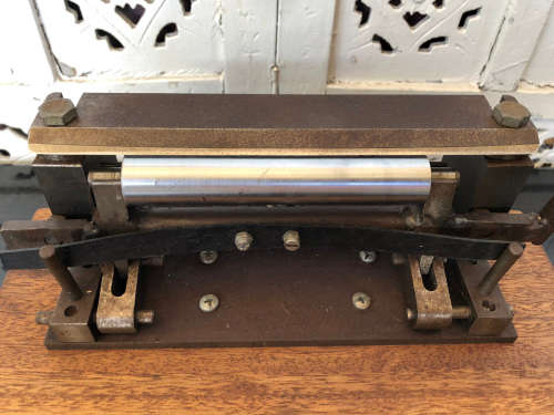 WOW !!! PRECISION CRAFT TOOLS - CUSTOM / PURPOSE BUILD - MANUAL LEATHER SKIVER / SPLITTER