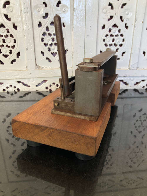 WOW !!! PRECISION CRAFT TOOLS - CUSTOM / PURPOSE BUILD - MANUAL LEATHER SKIVER / SPLITTER