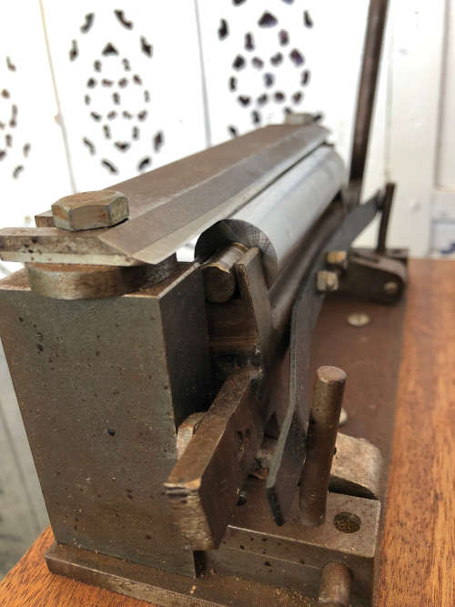 WOW !!! PRECISION CRAFT TOOLS - CUSTOM / PURPOSE BUILD - MANUAL LEATHER SKIVER / SPLITTER