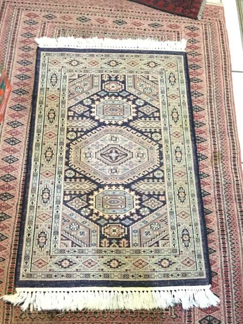 Wow !!! Stunning Genuine Persian Pure Wool Hand Knotted Blue Area Rug - re-listed due to non-payment