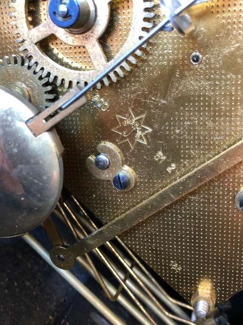 WOW !!! CLASSIC JUNGHAN`S BALL AND CLAW STYLED MANTLE CLOCK - NO KEY - WORKING