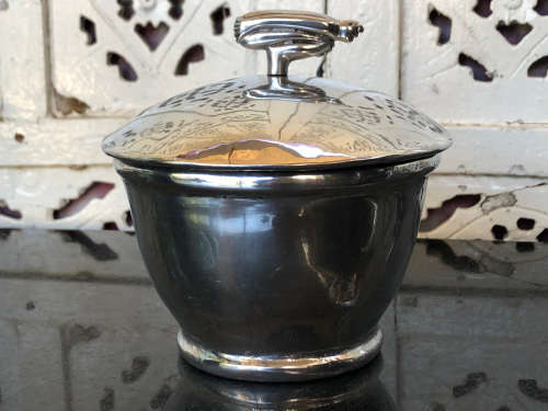 1 WEEK SALE !!! CARROL BOYES FUNCTIONAL ART !!! BIRDMAN PATTERN MEDIUM MISO BOWL - CLEARLY MARKED