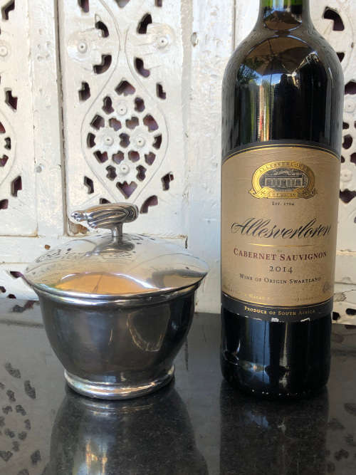 1 WEEK SALE !!! CARROL BOYES FUNCTIONAL ART !!! BIRDMAN PATTERN MEDIUM MISO BOWL - CLEARLY MARKED