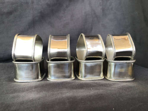 GORGEOUS SET OF 8 SILVER PLATED SERVIETTE RINGS