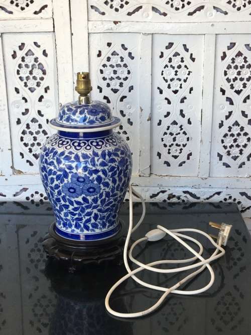 Large Chinese Blue on White Hand Painted Porcelain Lamp on Base. works 100%