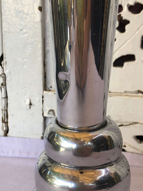 CARROL BOYES FUNCTIONAL ART (1954 - 2019) - ORIGINAL SPOOL PATTERN TALL BUD VASE - LIKE NEW