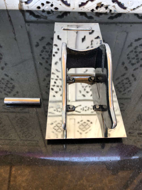 CARROL BOYES (1954 - 2019) WAVE PATTERN PAPER NOTE DISPENSER - BRAND NEW