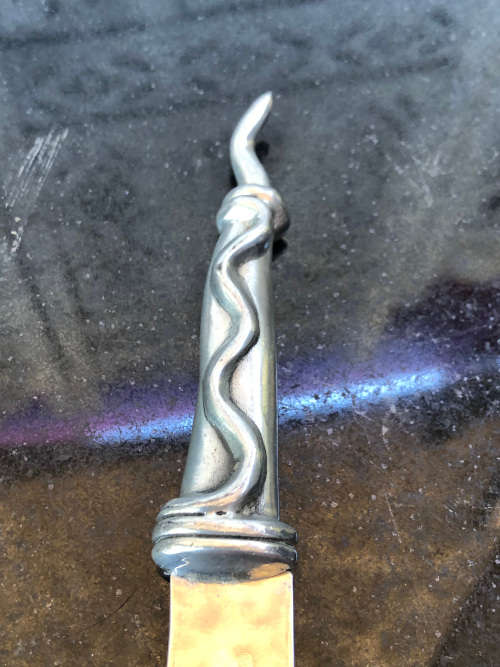 CARROL BOYES (1954 - 2019) TORCH PATTERN MINI PATE KNIFE - CLEARLY MARKED