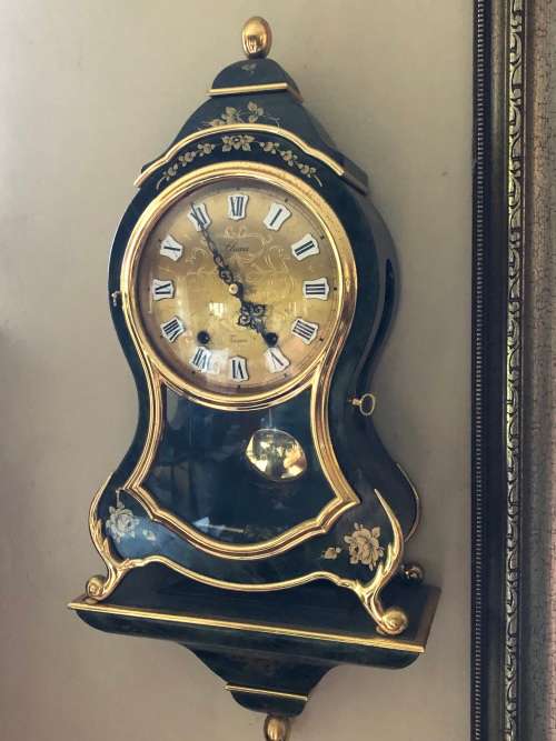 Wow !!! Stunning Louis XVI style Eluxa Trianon shelf clock , hand painted , numbered and signed