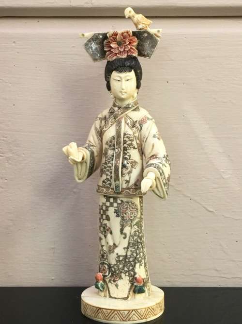 Japanese Bone Geisha figurine sculpted hand decorated. 28 cm tall  moving arm and bird