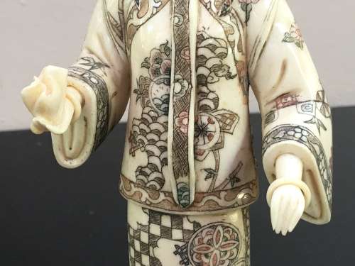 Japanese Bone Geisha figurine sculpted hand decorated. 28 cm tall  moving arm and bird