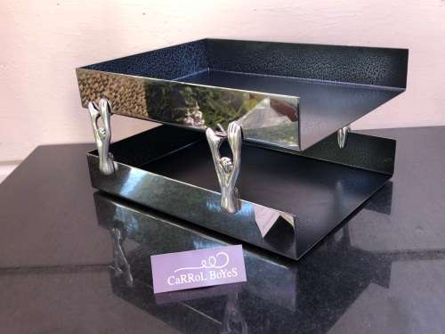 LATE ENTRY !!!!!  Carrol Boyes (1954 - 2019) Functional Art !!! - Man Pattern Paper Tray Set