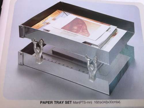 LATE ENTRY !!!!!  Carrol Boyes (1954 - 2019) Functional Art !!! - Man Pattern Paper Tray Set