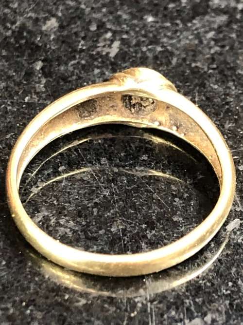 WOW !!! STUNNING 9ct YELLOW GOLD WITH CUBIC ZIRCONIA FASHION RING - SIZE O - 2.38 g