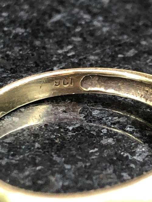 WOW !!! STUNNING 9ct YELLOW GOLD WITH CUBIC ZIRCONIA FASHION RING - SIZE O - 2.38 g