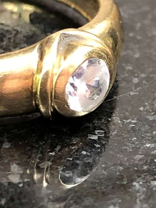 WOW !!! STUNNING 9ct YELLOW GOLD WITH CUBIC ZIRCONIA FASHION RING - SIZE O - 2.38 g