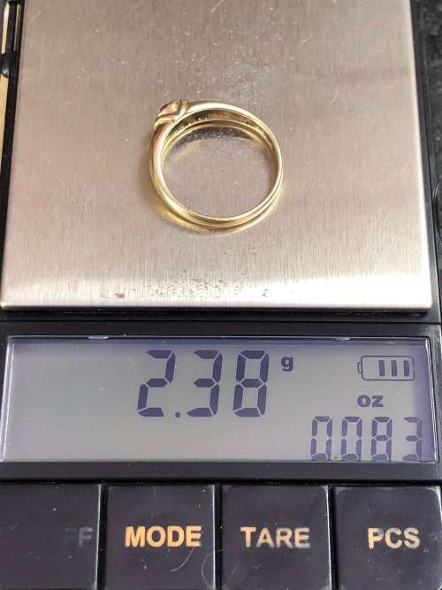 WOW !!! STUNNING 9ct YELLOW GOLD WITH CUBIC ZIRCONIA FASHION RING - SIZE O - 2.38 g