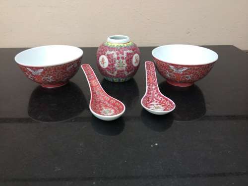 5 pieceVintage Chinese Red Enamel Hand Painted porcelain