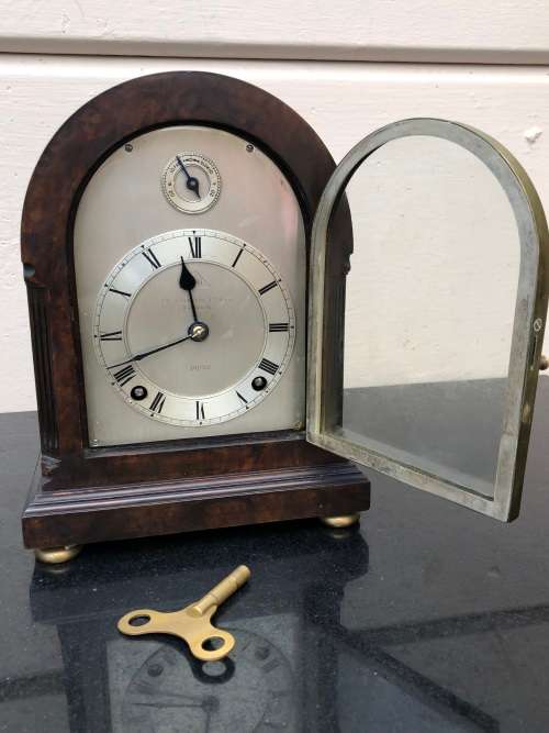 WOW !!! RARE DENT OF LONDON WALNUT CASED WESTMINSTER CHIMING BRACKET CLOCK - WORKS 100%