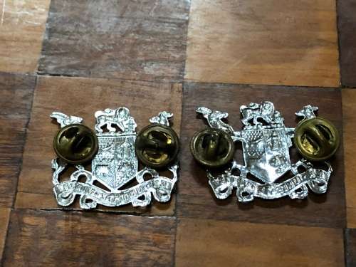 SADF !!! EX UNITATE VIRES SOUTH AFRICAN MILITARY PAIR OF CHROME COLLAR BADGES