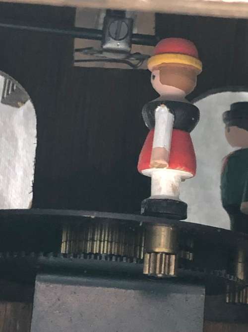 LARGE WEST GERMAN BLACK FOREST MUSICAL CUCKOO CLOCK -  UNTESTED - MISSING WEIGHTS