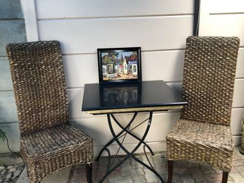 ARTHUR HALLET (SA 20th CENTURY) STUNNING FRAMED OIL PAINTING OF HOUSES - UNTITLED