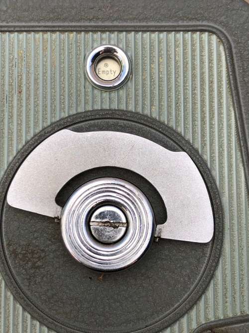 RARE VINTAGE VANGUARD CINE8 8mm MOVIE CAMERA IN CASE WITH USER MANUAL - EXCELLENT CONDITION